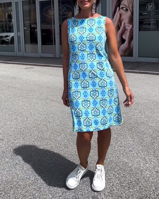 Sleeveless printed slim fit dress