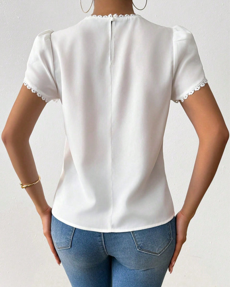 Lace Patchwork Puff Sleeve Pleated Blouse