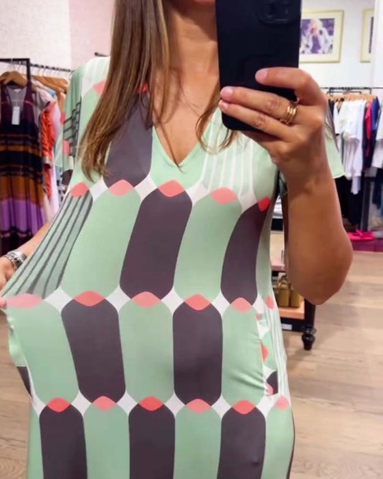 V-Neck Short Sleeve Full Skirt Dress