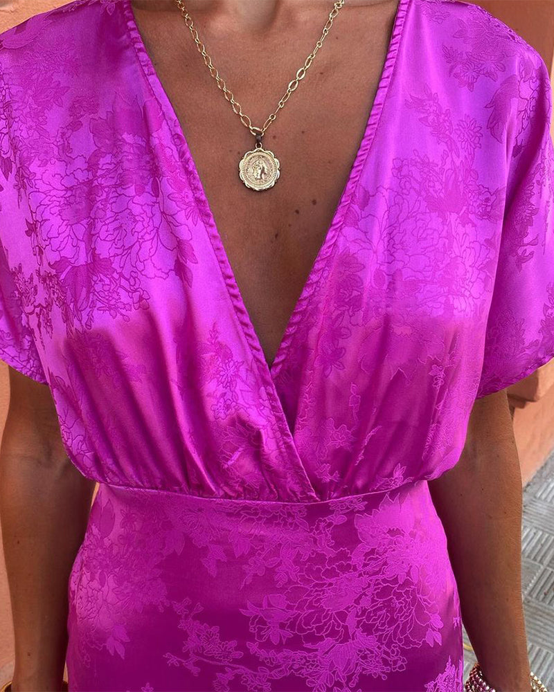 Solid color deep V waist elegant dress