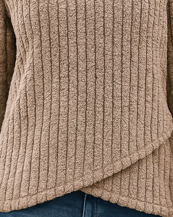 Zippered Turtleneck Long-Sleeved Sweatshirt