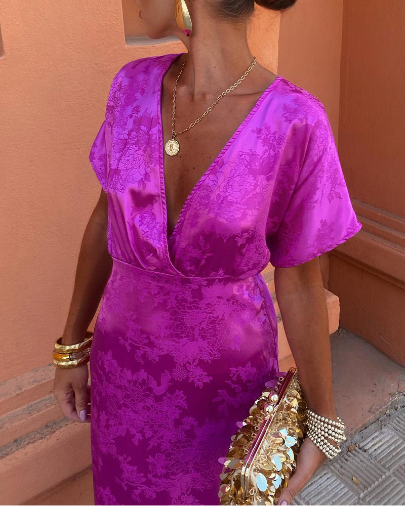 Solid color deep V waist elegant dress